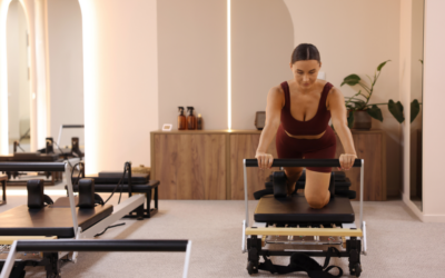 Pilates Reformer à Nîmes : guide pour bien choisir son studio (et bien débuter)